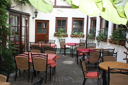 Landhotel Krone Konigsbach-Stein Exterior photo